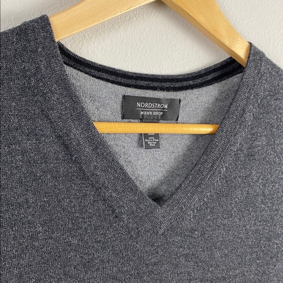 Nordstrom Men’s Shop Extra Fine Merino Wool Sweater Vest | V Neck | Dark Gray - Picture 9 of 13